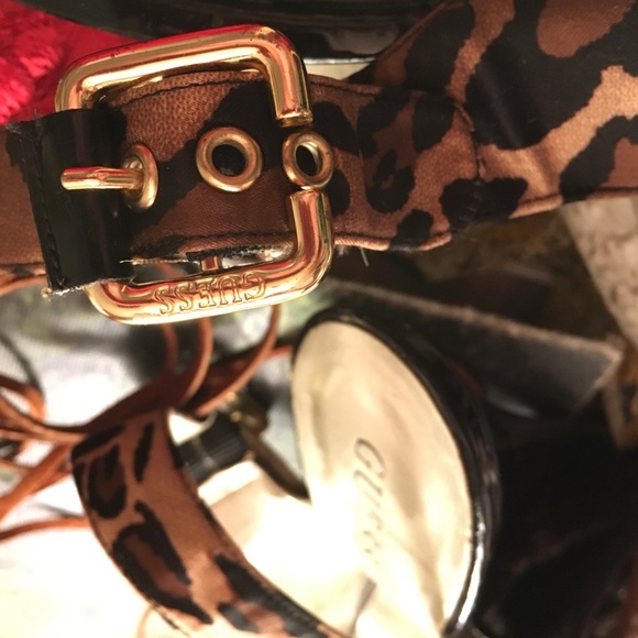 Guess Animal Print 1/2” Platform 4” Stiletto Heels - Picture 5 of 8